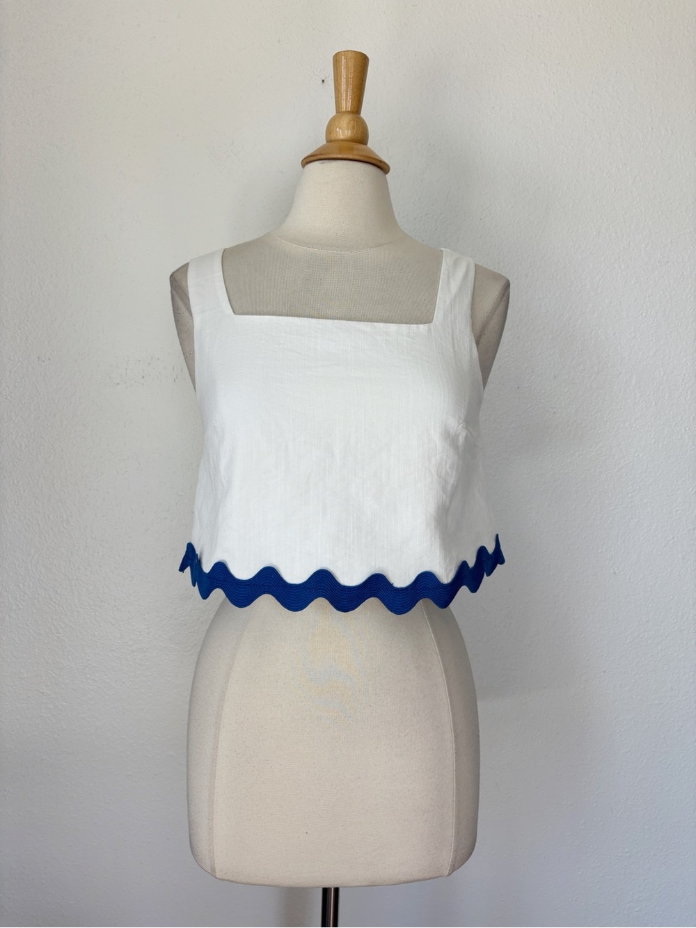 Square Neck Ric Rac Scalloped Hem Crop Top